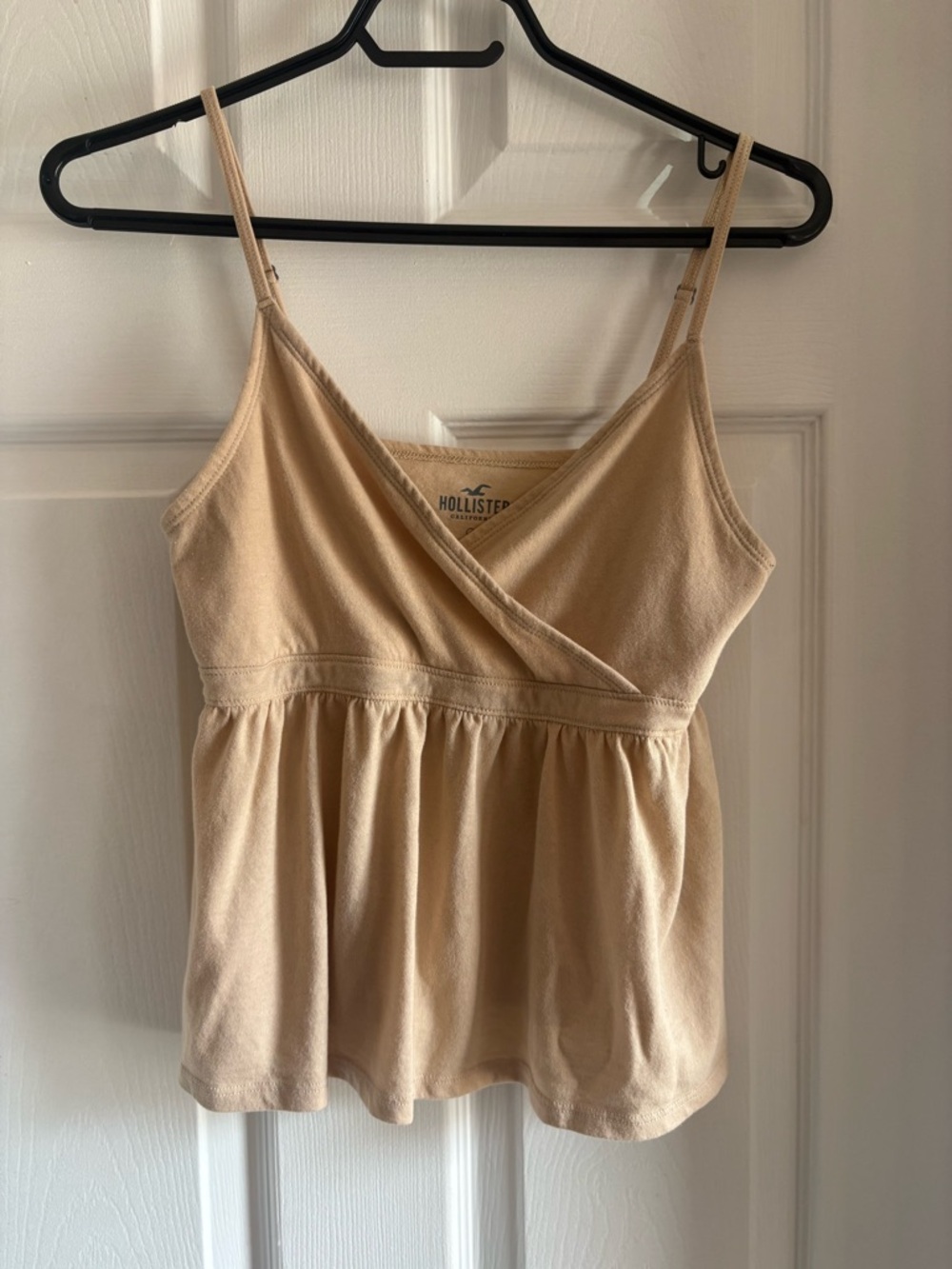 Hollister Light Beige Spaghetti-Strap Babydoll Cami